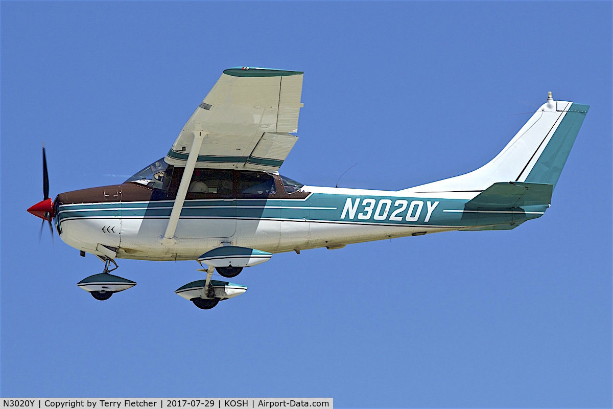 N3020Y, 1962 Cessna 182E Skylane C/N 18254020, at 2017 EAA AirVenture at Oshkosh