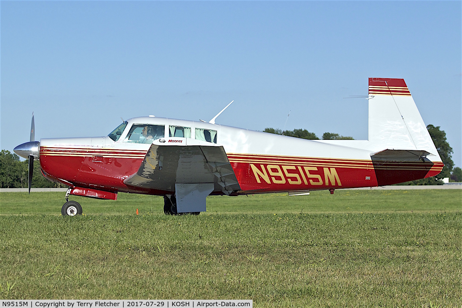 N9515M, 1966 Mooney M20F Executive C/N 670092, at 2017 EAA AirVenture at Oshkosh