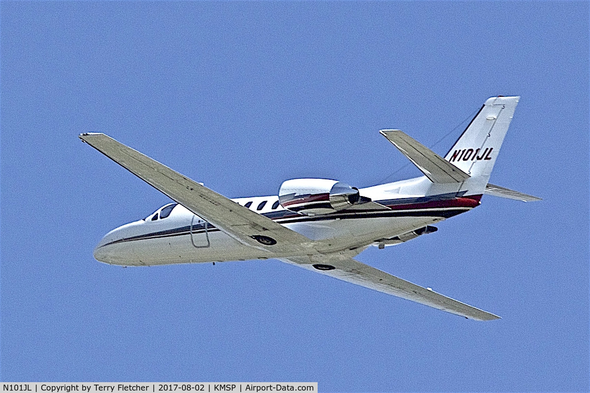 N101JL, 2001 Cessna 550 Citation Bravo C/N 550-1002, at Minneapolis- St,Paul International Airport