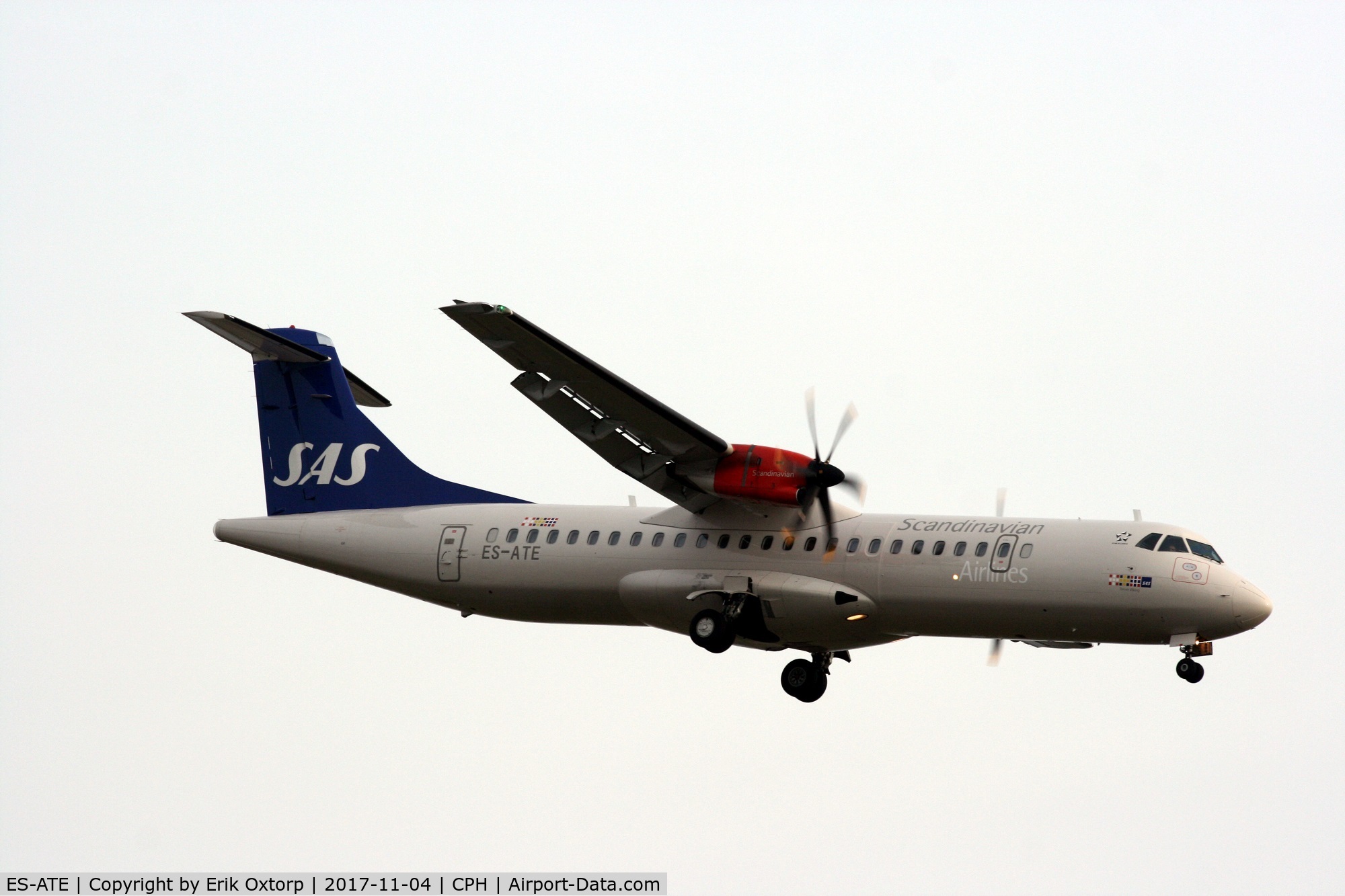 ES-ATE, 2013 ATR 72-600 (72-212A) C/N 1120, ES-ATE landing rw 22L