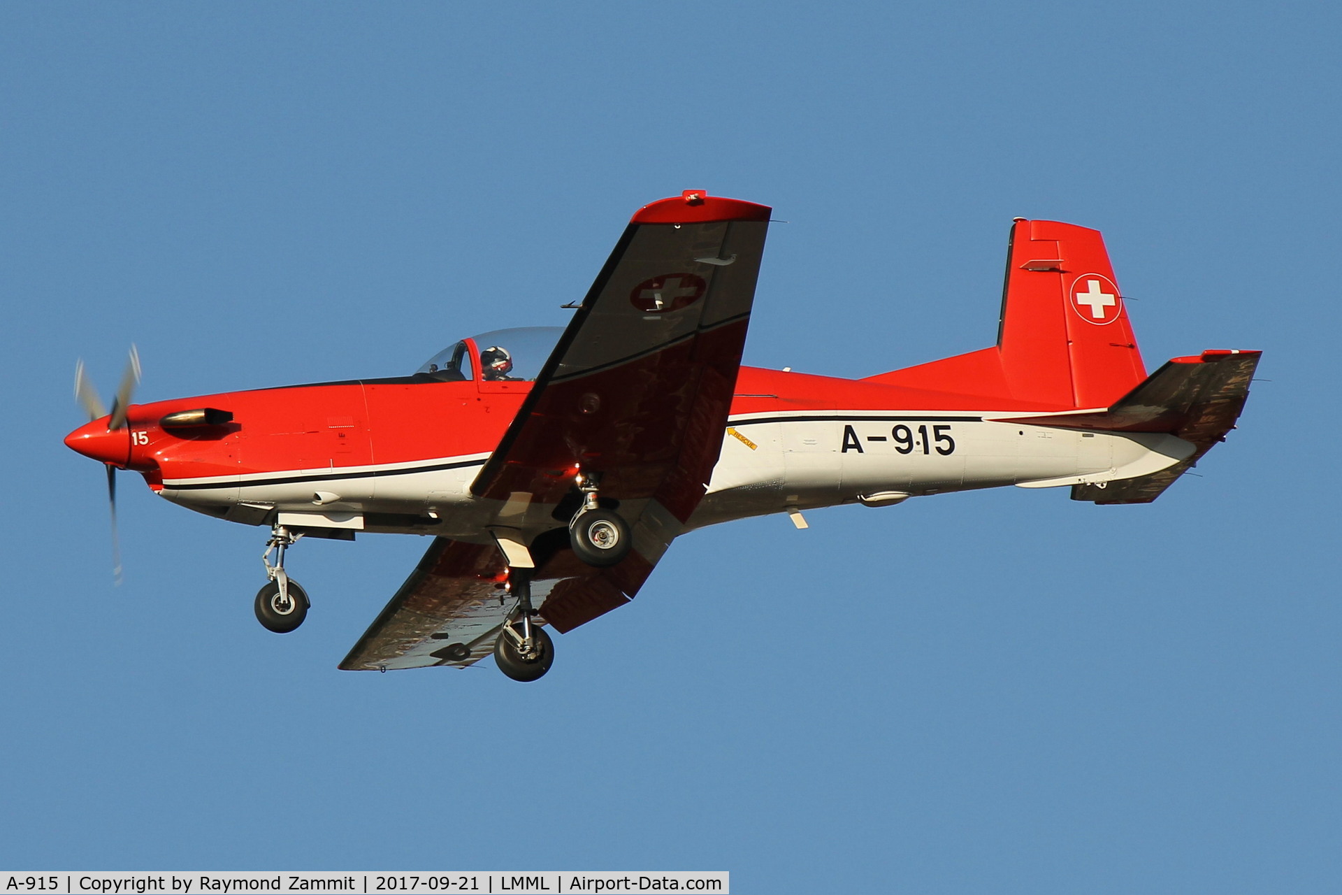 A-915, 1983 Pilatus PC-7 Turbo Trainer C/N 323, Pilatus PC-7 A-915 Swiss Air Force
