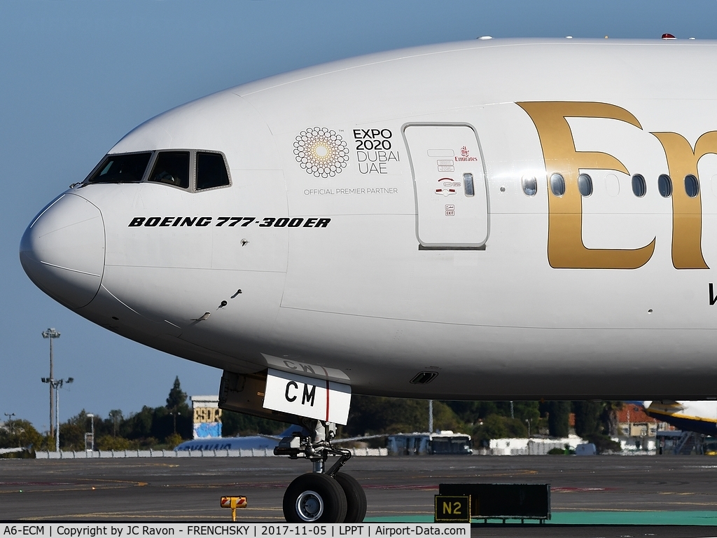 A6-ECM, 2009 Boeing 777-36N/ER C/N 37703, Emirates EK192 departure and take off runway 03 to Dubai