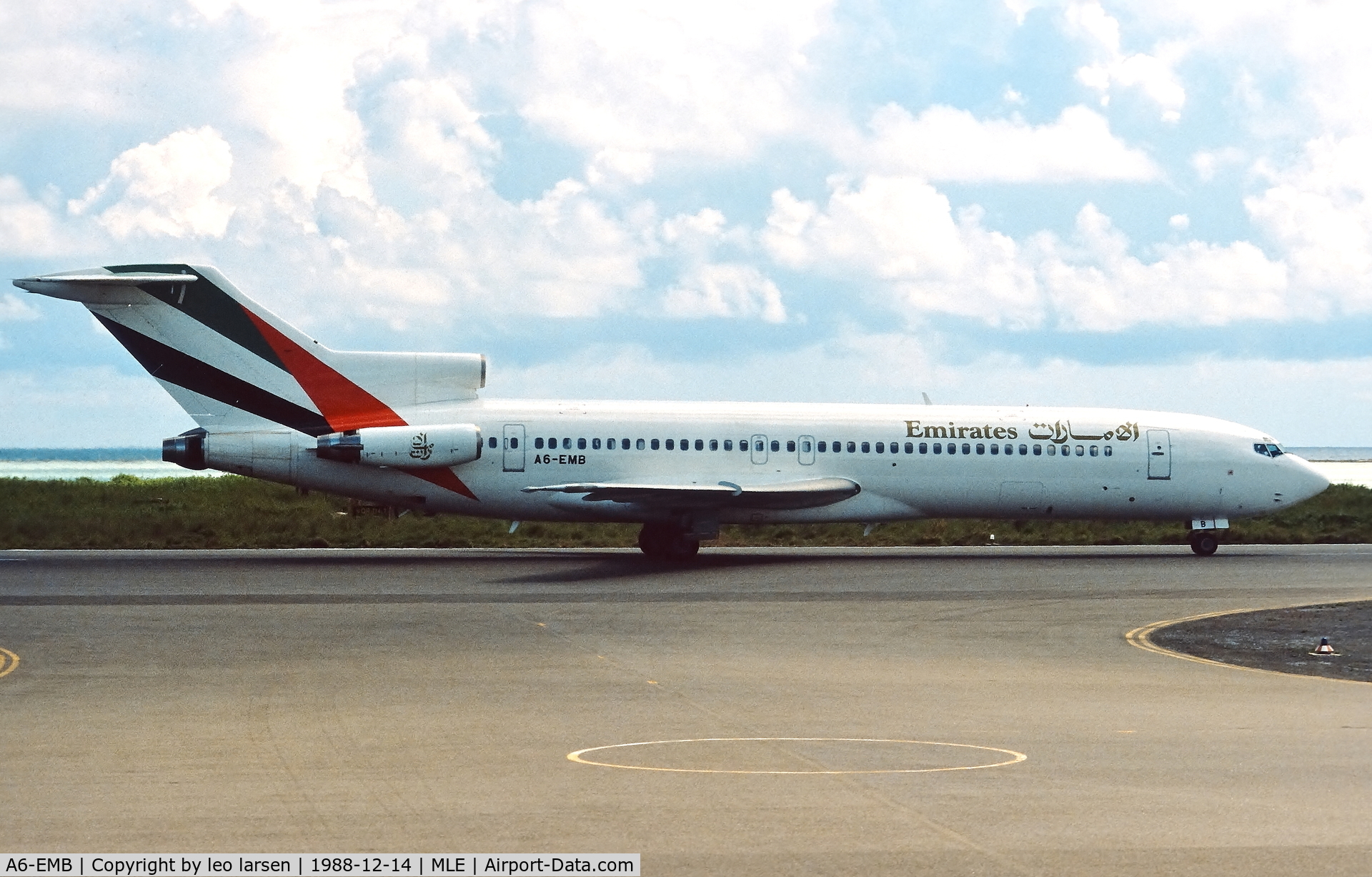 A6-EMB, 1982 Boeing 727-264 C/N 22982, Male Maldives.14.12.1988
