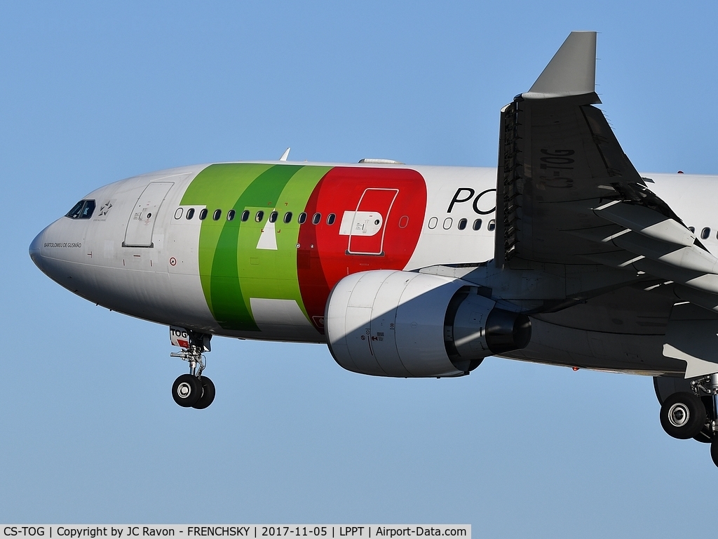 CS-TOG, 1999 Airbus A330-223 C/N 312, TAP Air Portugal 8 from Natal (NAT) landing runway 03