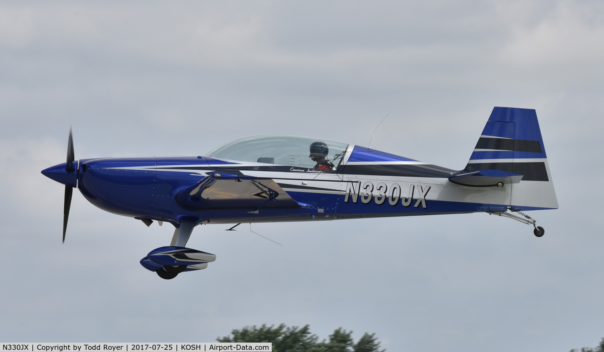 N330JX, 2015 Extra EA-300/LC C/N LC051, Airventure 2017