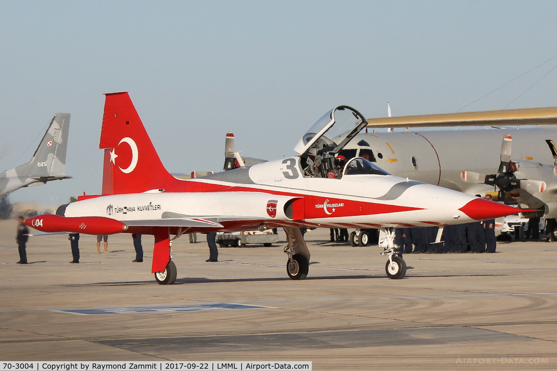 70-3004, Northrop (Canadair) NF-5A-2000 (CL-226) C/N 04, Northrop NF-5B 70-3004/3 Turkish Stars Turkish Air Force