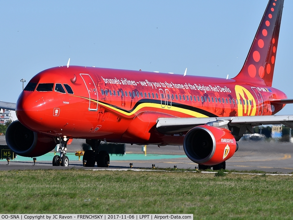 OO-SNA, 2001 Airbus A320-214 C/N 1441, Brussels Airlines (Red Devils Livery)