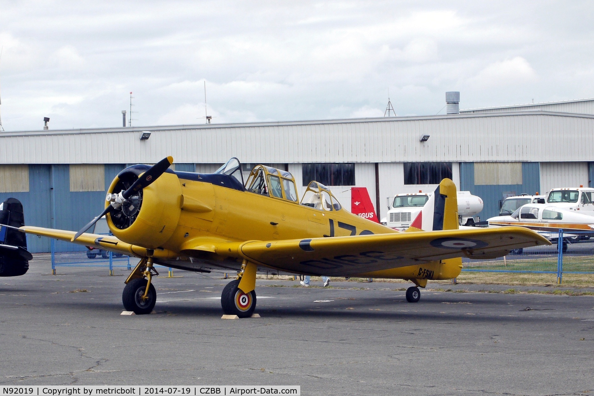 N92019, 1941 Canadian Car & Foundry T-6 Harvard Mk.II C/N 07-184, Boundary Bay Airshow 2014