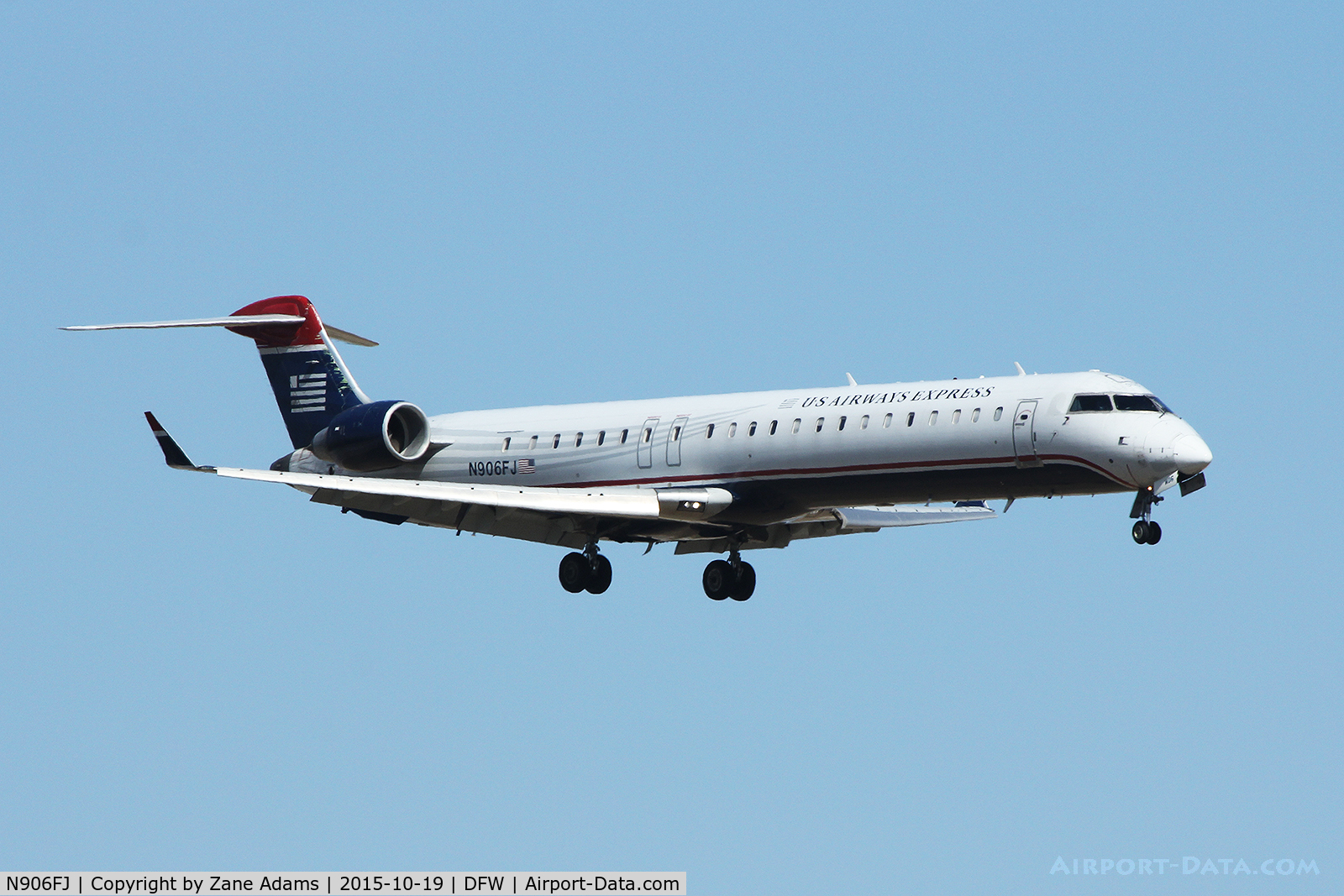 N906FJ, 2003 Bombardier CRJ-900ER (CL-600-2D24) C/N 15006, Arriving at DFW Airport