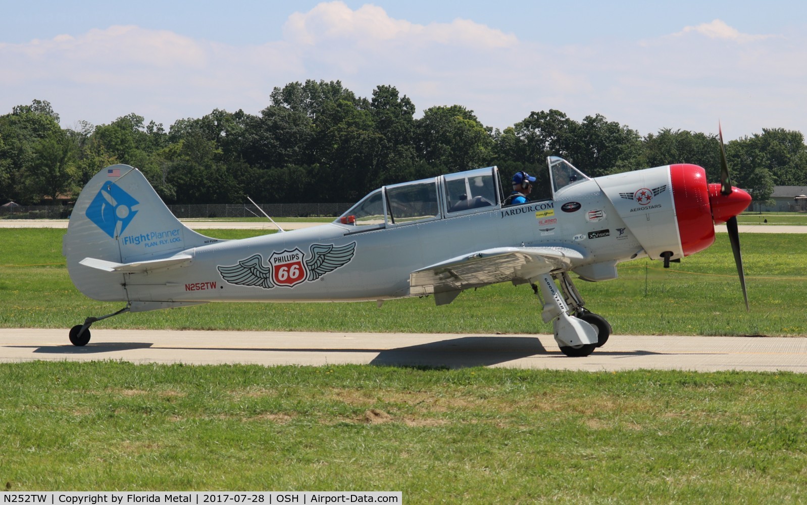 N252TW, 2002 Yakovlev (Aerostar) Yak-52TW C/N 0212301, Yak-52TW