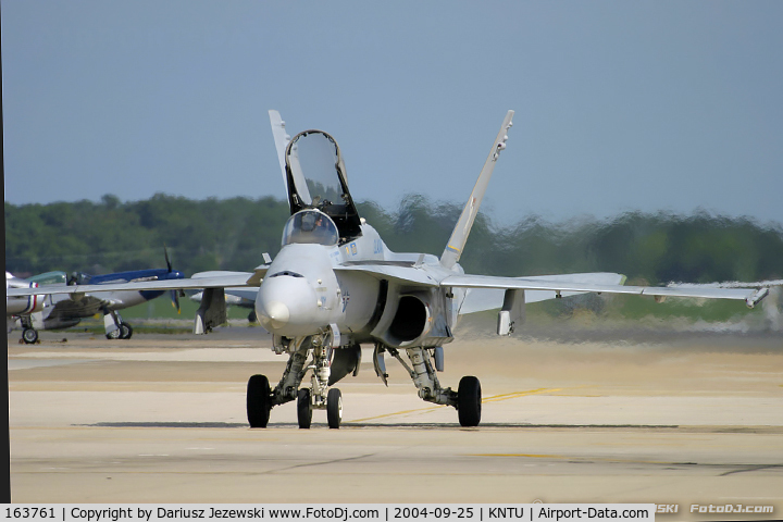 163761, 1989 McDonnell Douglas F/A-18C Hornet C/N 0839, F/A-18C Hornet 163761 AD-301 from VFA-106 