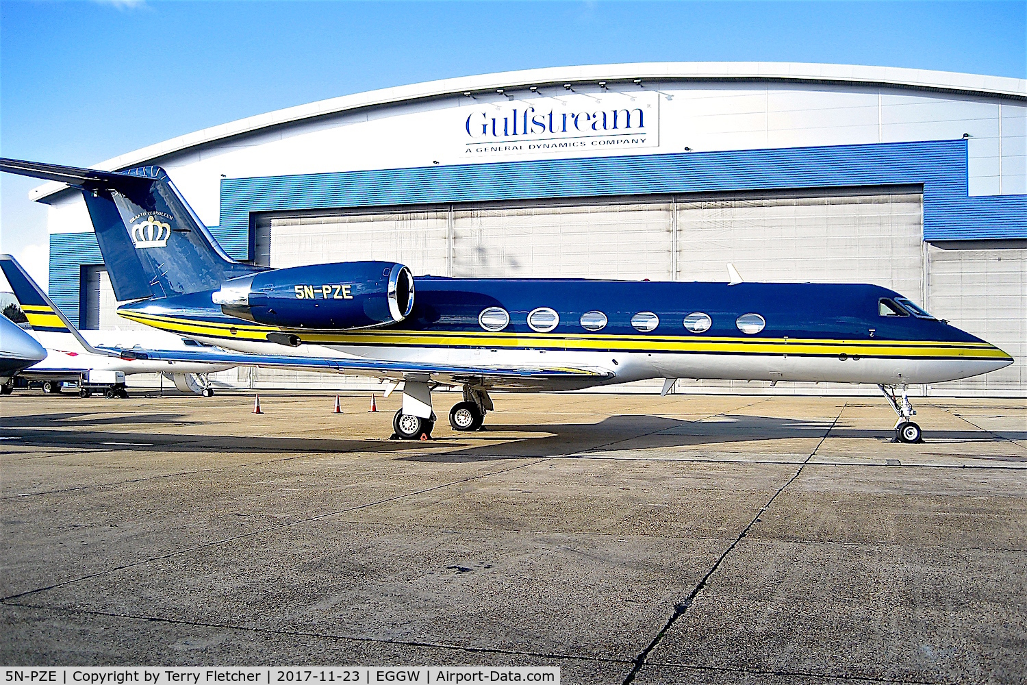 5N-PZE, 1991 Gulfstream Aerospace Gulfstream IV C/N 1175, At London Luton