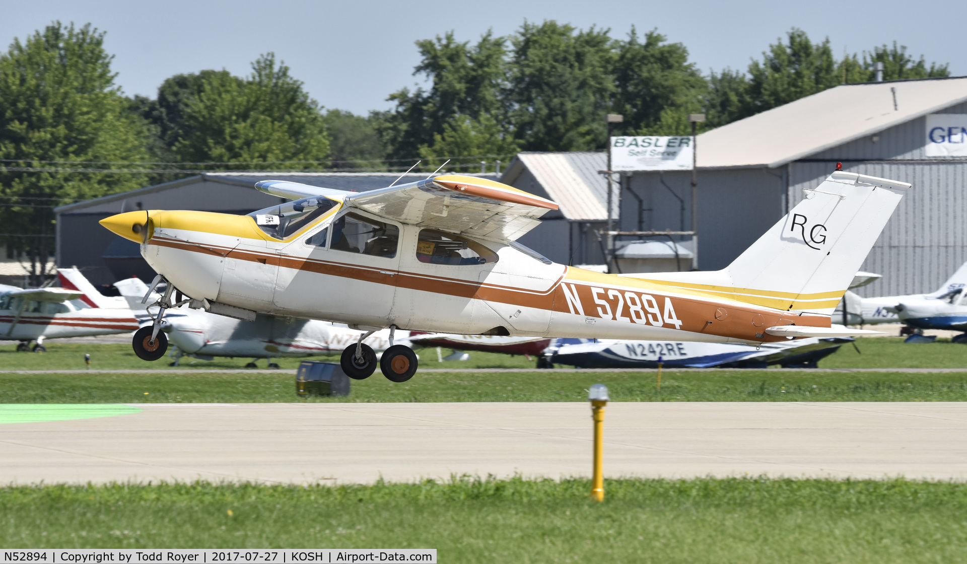 N52894, 1977 Cessna 177RG Cardinal C/N 177RG1302, Airventure 2017