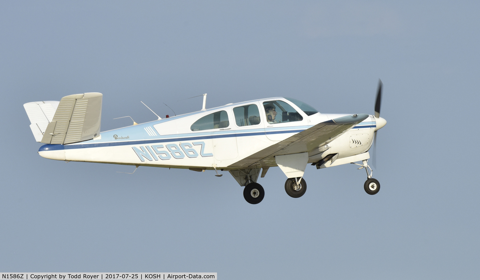 N1586Z, 1961 Beech P35 Bonanza C/N D-6882, Airventure 2017