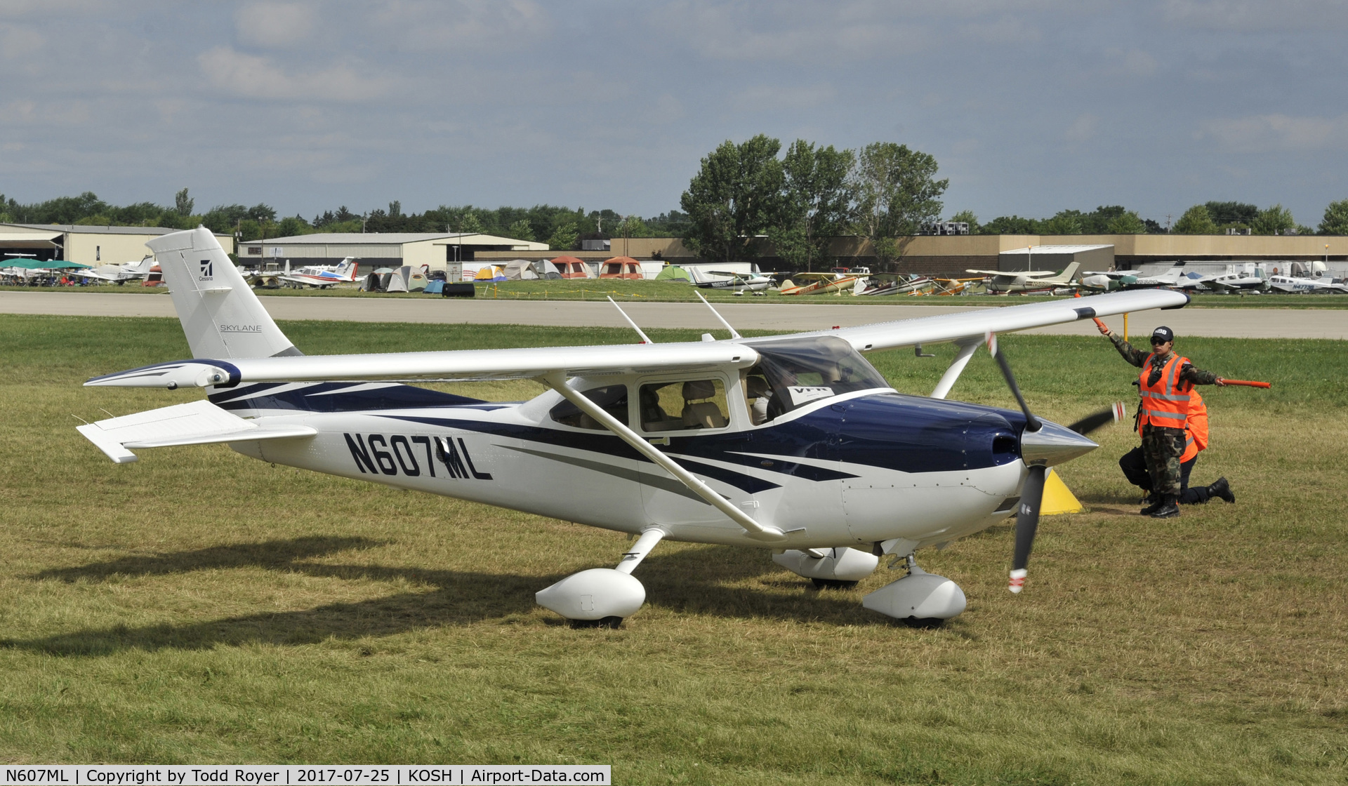 N607ML, Cessna 182T Skylane C/N 18281849, Airventure 2017