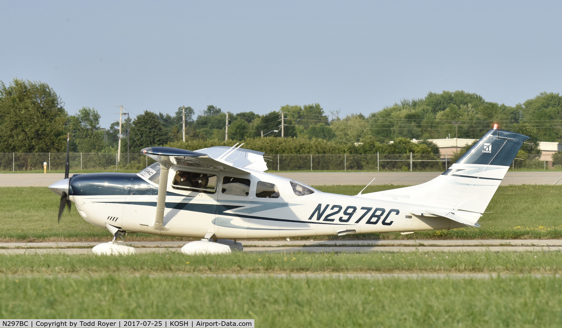 N297BC, 2007 Cessna T206H Turbo Stationair C/N T20608764, Airventure 2017