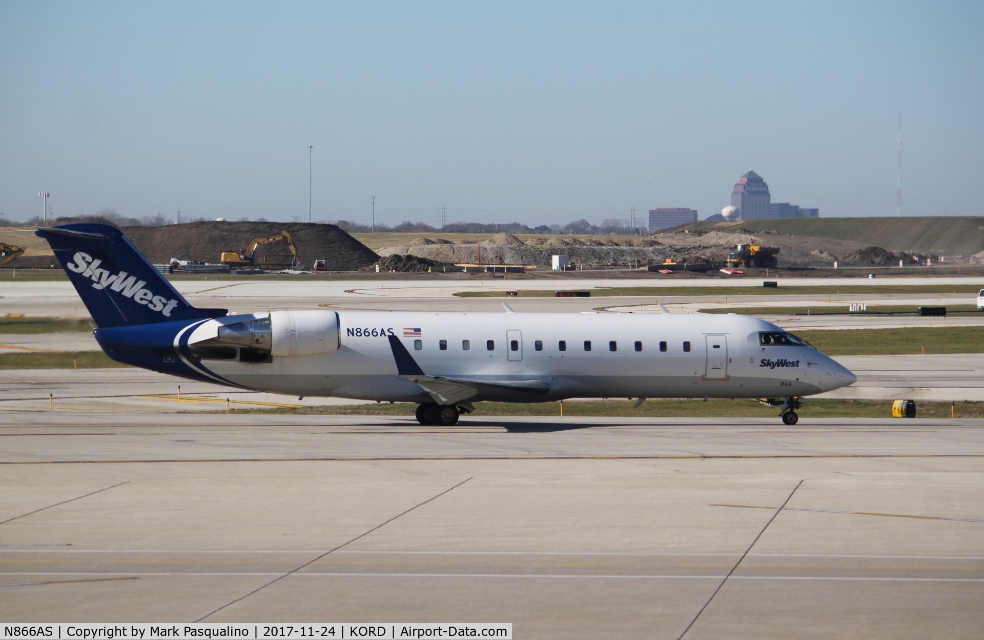 N866AS, 2001 Bombardier CRJ-200ER (CL-600-2B19) C/N 7517, CL-600-2B19