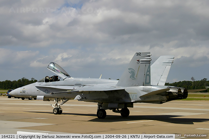 164221, 1991 McDonnell Douglas F/A-18C Hornet C/N 0984, F/A-18C Hornet 164221 AD-312 from VFA-106 