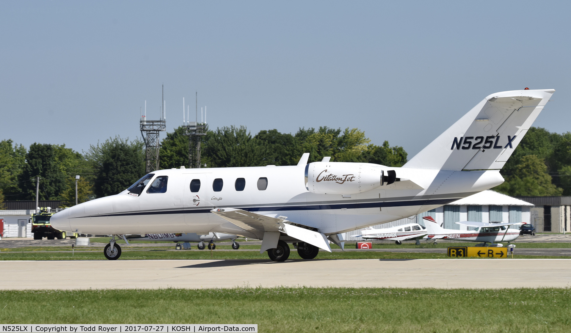 N525LX, 1994 Cessna 525 CitationJet CJ1 C/N 525-0058, Airventure 2017