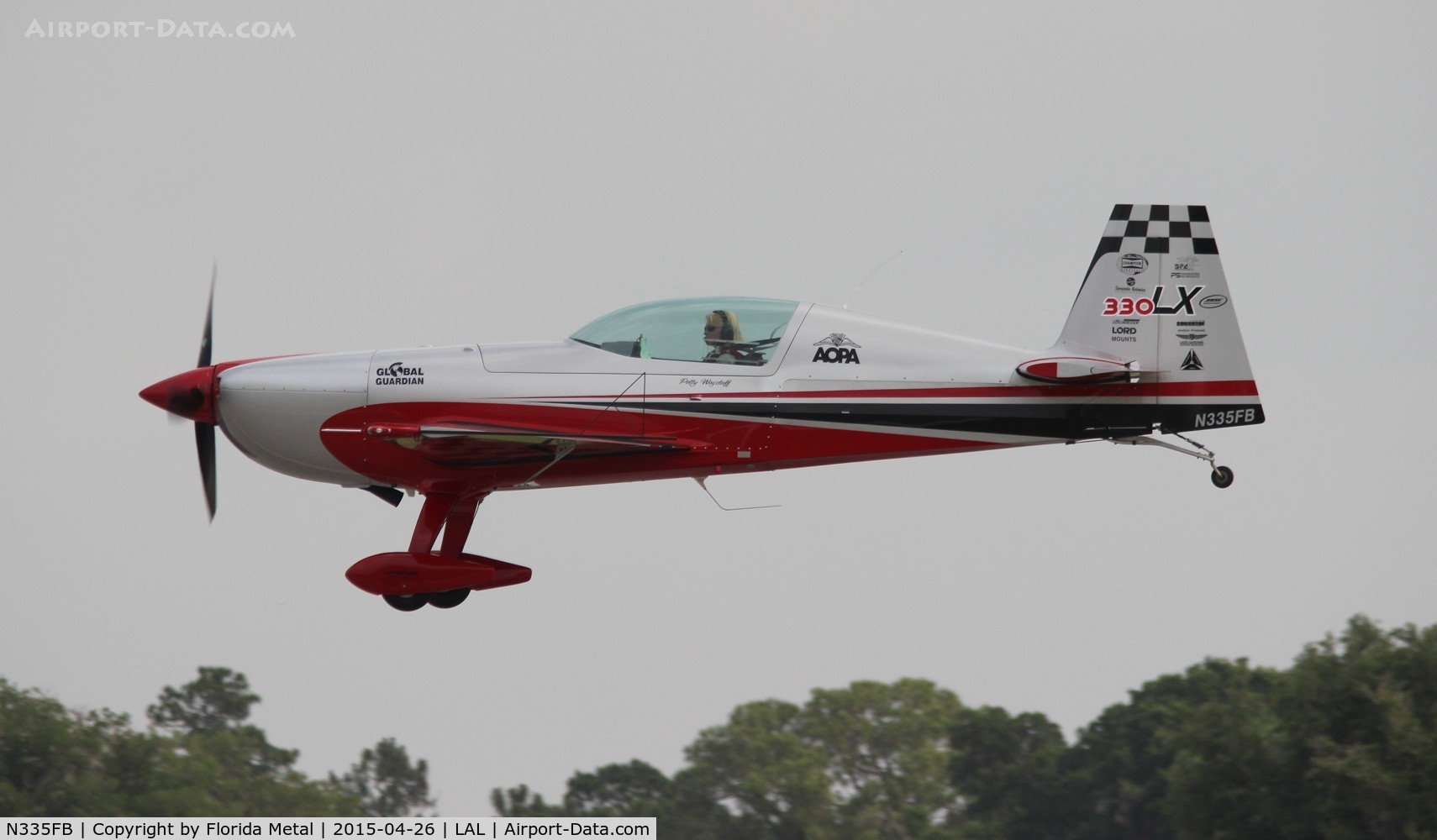 N335FB, Extra EA-300LC C/N LC006, Extra 300