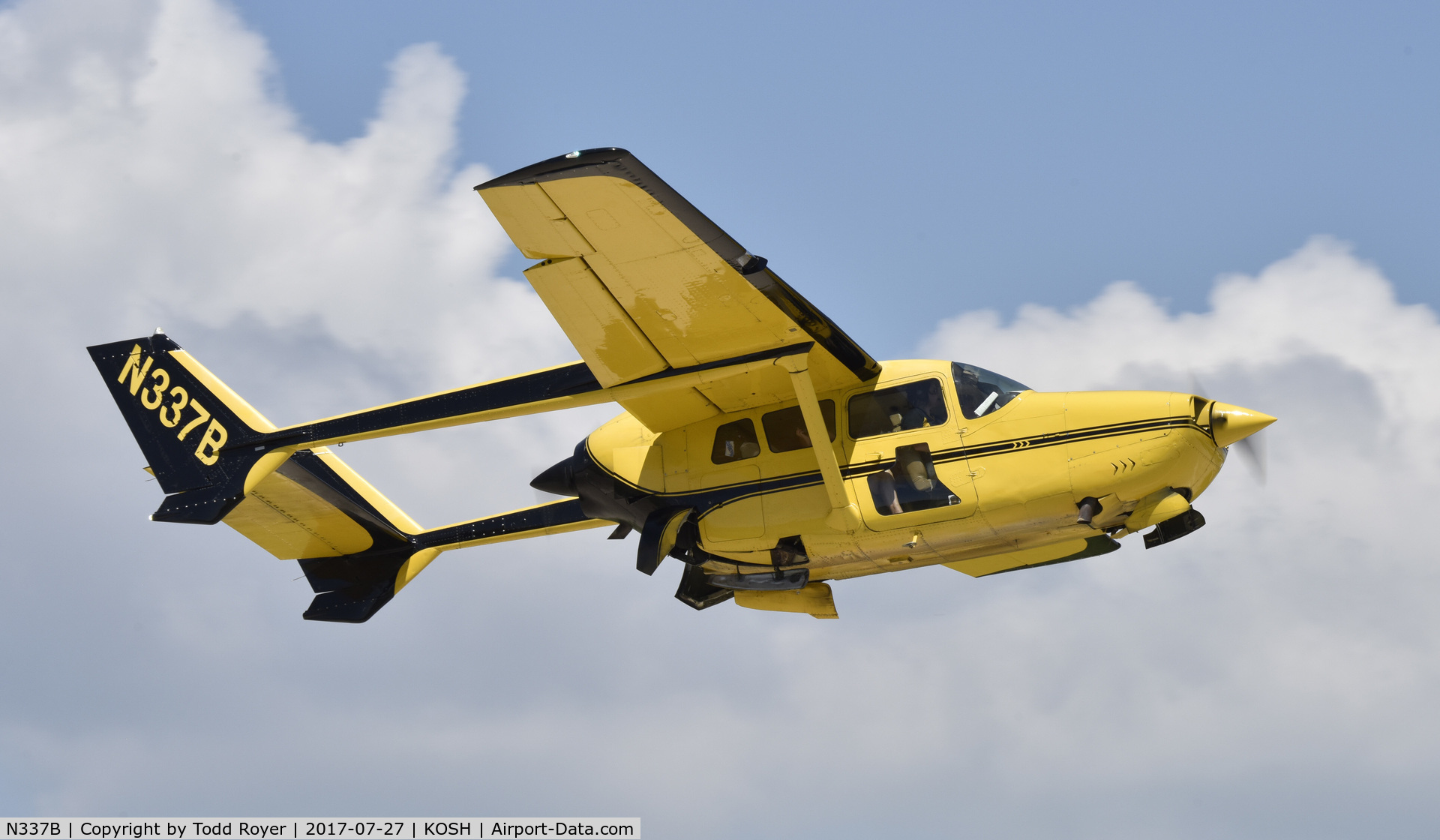 N337B, 1967 Cessna T337C Turbo Super Skymaster C/N 337-0775, Airventure 2017