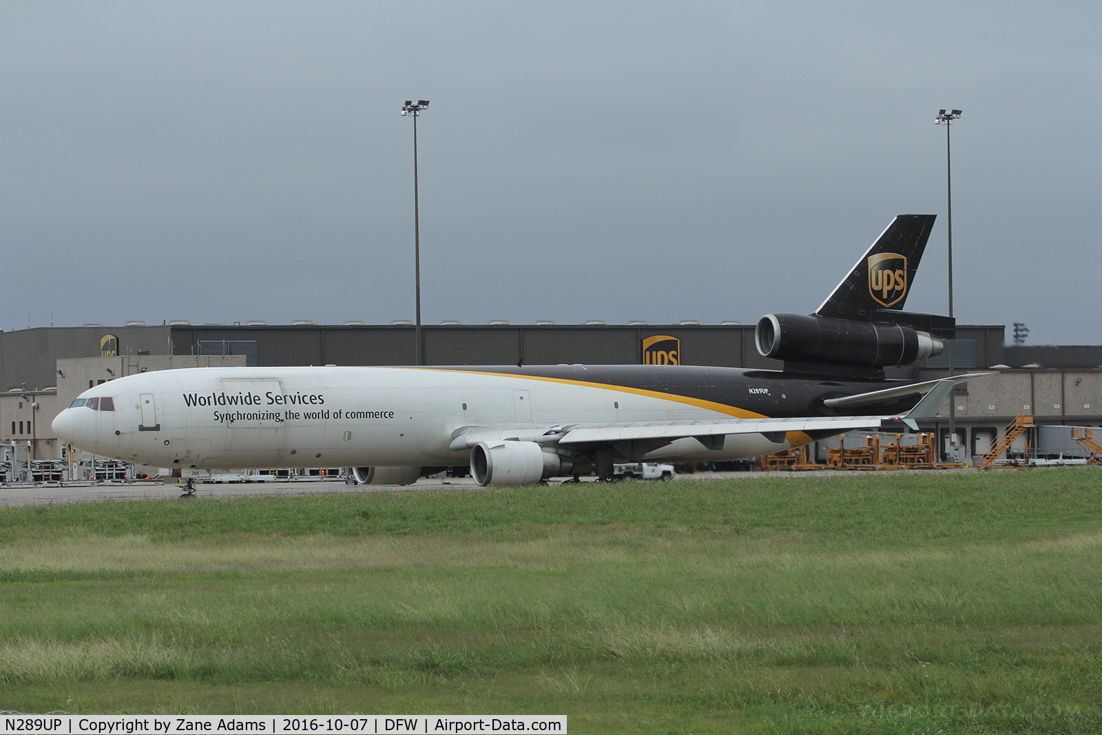N289UP, 1992 McDonnell Douglas MD-11F C/N 48455, On the UPS ramp at DFW Airport