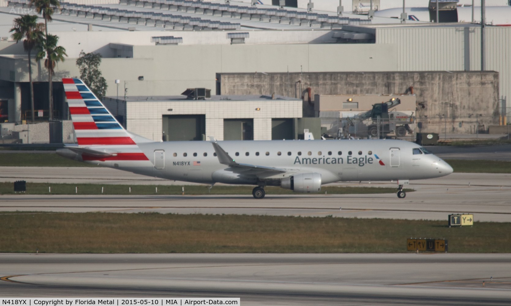 N418YX, 2013 Embraer 175LR (ERJ-170-200LR) C/N 17000383, American Eagle
