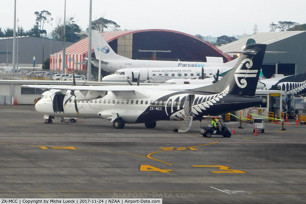 ZK-MCC, 2004 ATR 72-212A C/N 714, At Auckland