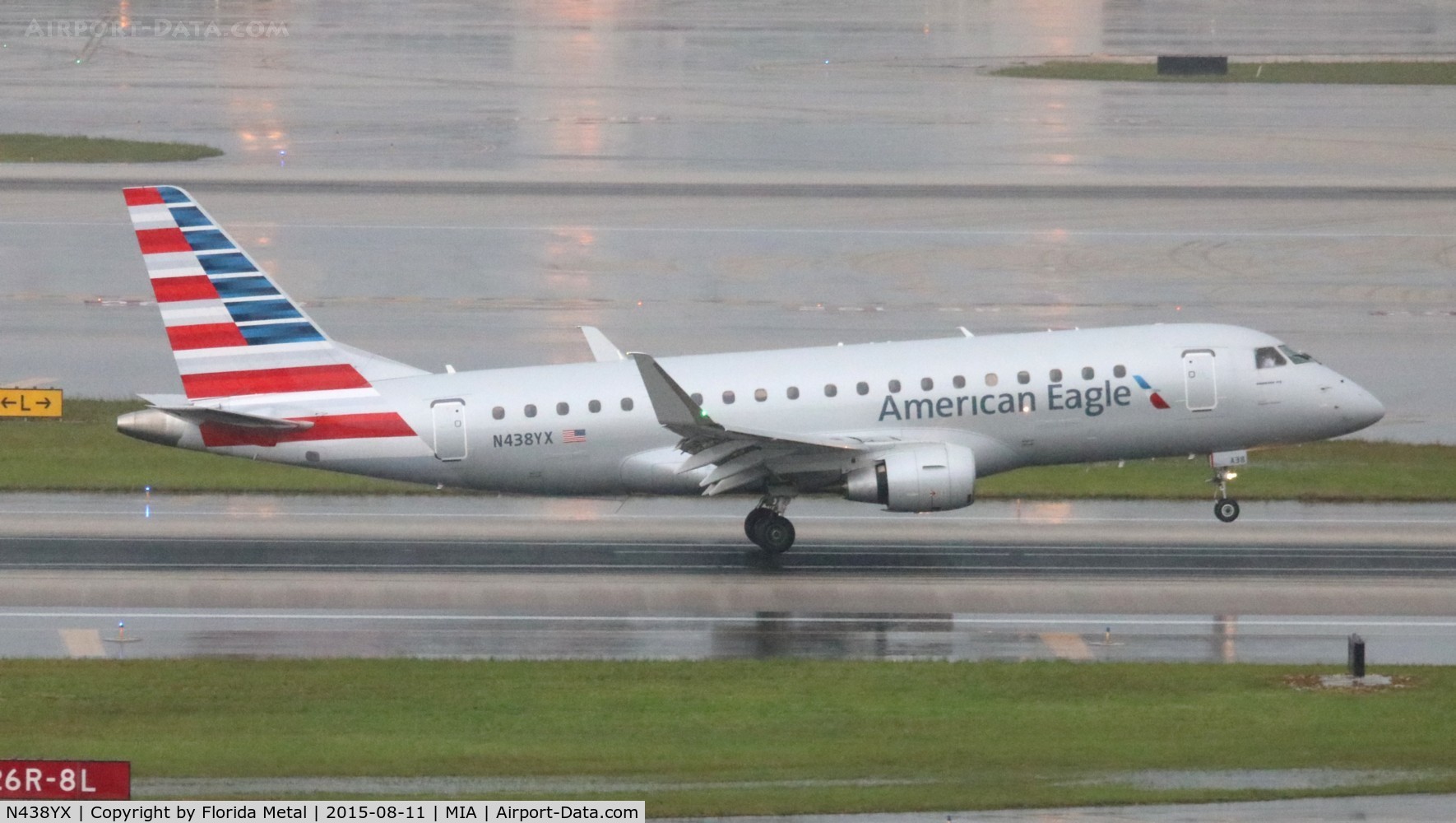 N438YX, 2014 Embraer 175LR (ERJ-170-200LR) C/N 17000428, American Eagle