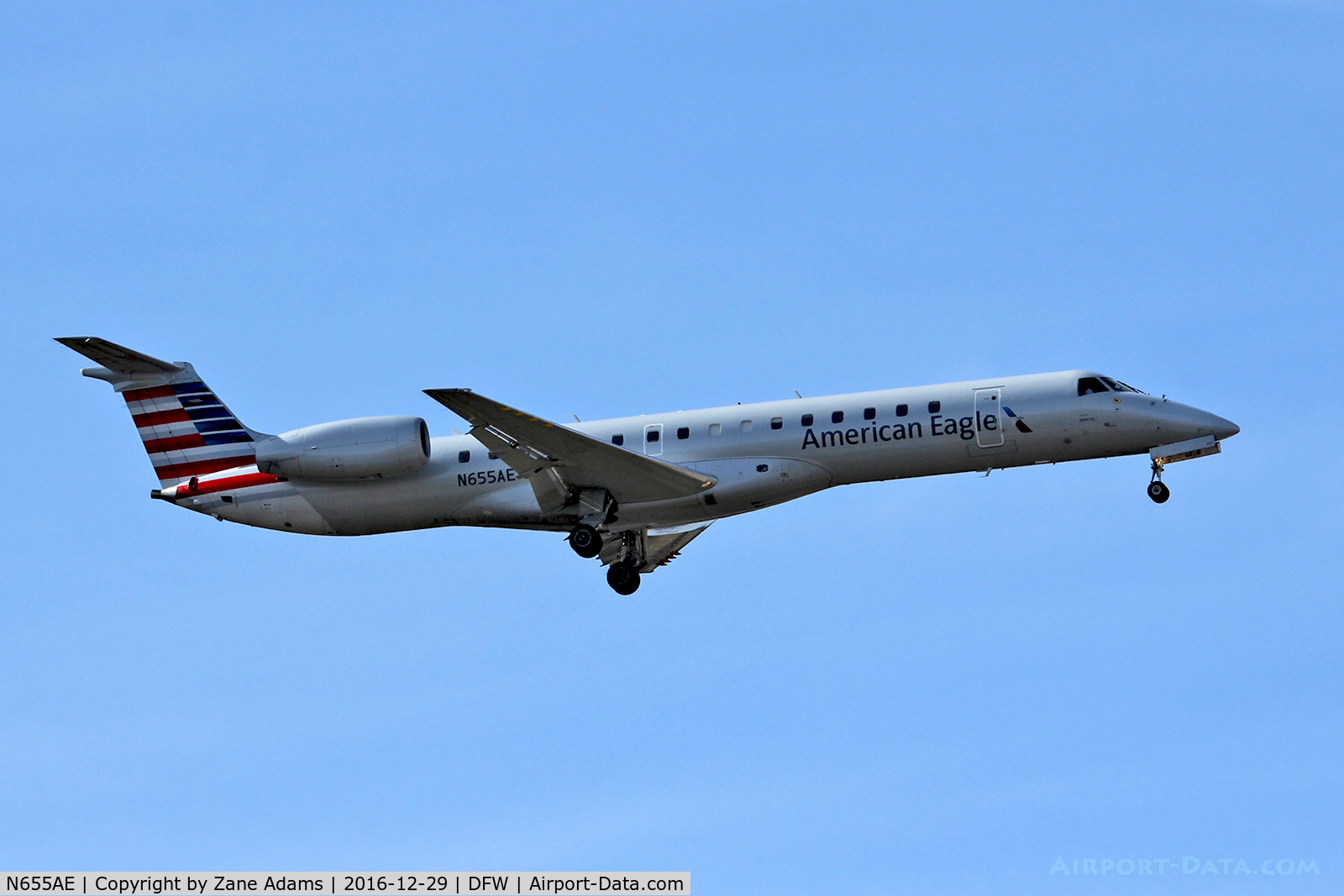 N655AE, 2001 Embraer ERJ-145LR (EMB-145LR) C/N 145452, Arriving at DFW Airport