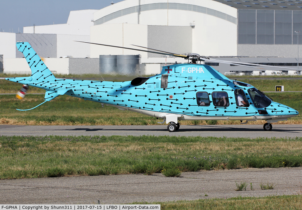 F-GPHA, 2008 Agusta A-109S Grand C/N 22073, Taxiing to the General Aviation area...