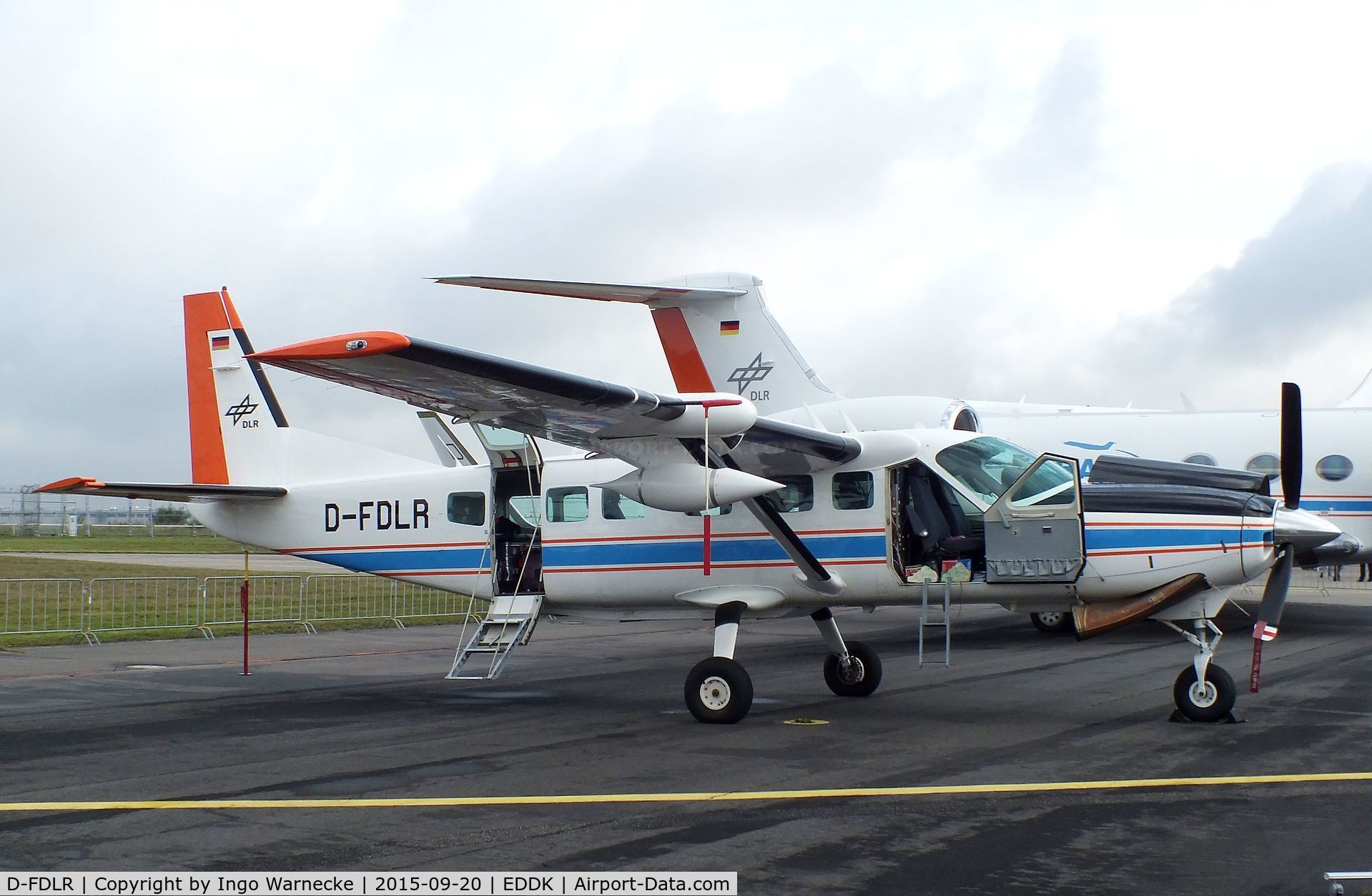 D-FDLR, 1998 Cessna 208B Grand Caravan C/N 208B-0708, Cessna 208B Grand Caravan research aircraft of DLR at the DLR 2015 air and space day on the side of Cologne airport