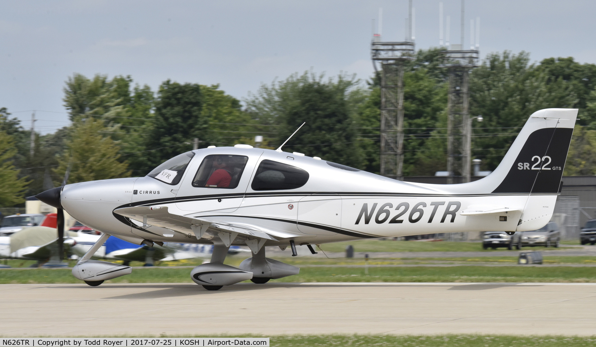 N626TR, 2005 Cirrus SR22 C/N 1730, Airventure 2017