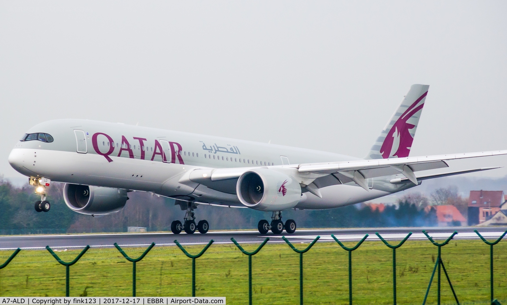 A7-ALD, 2015 Airbus A350-941 C/N 010, Qatar A350 landing at Brussel