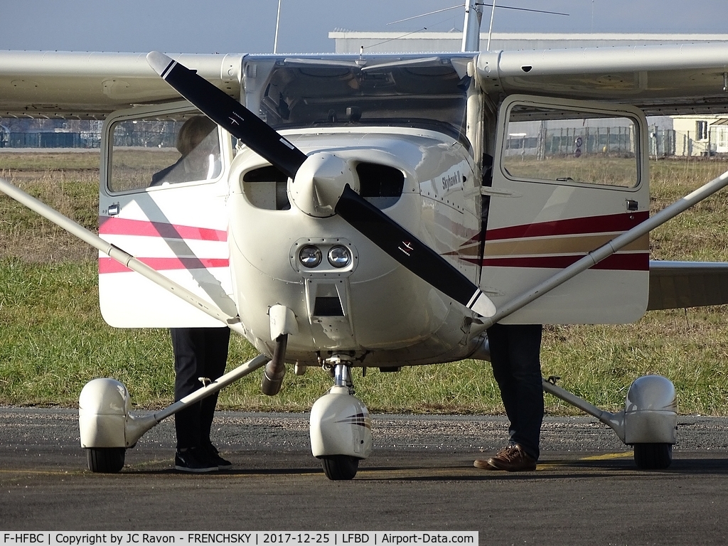 F-HFBC, Cessna 172S SP, CAPAM ready to departure