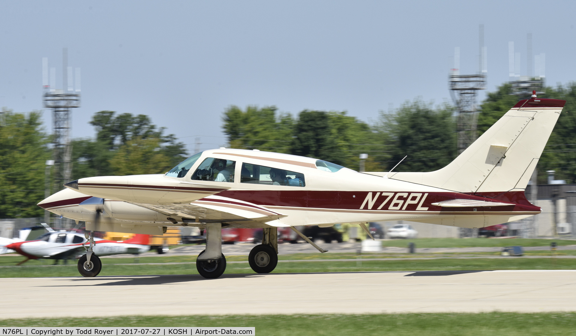 N76PL, 1976 Cessna 310R C/N 310R0660, Airventure 2017