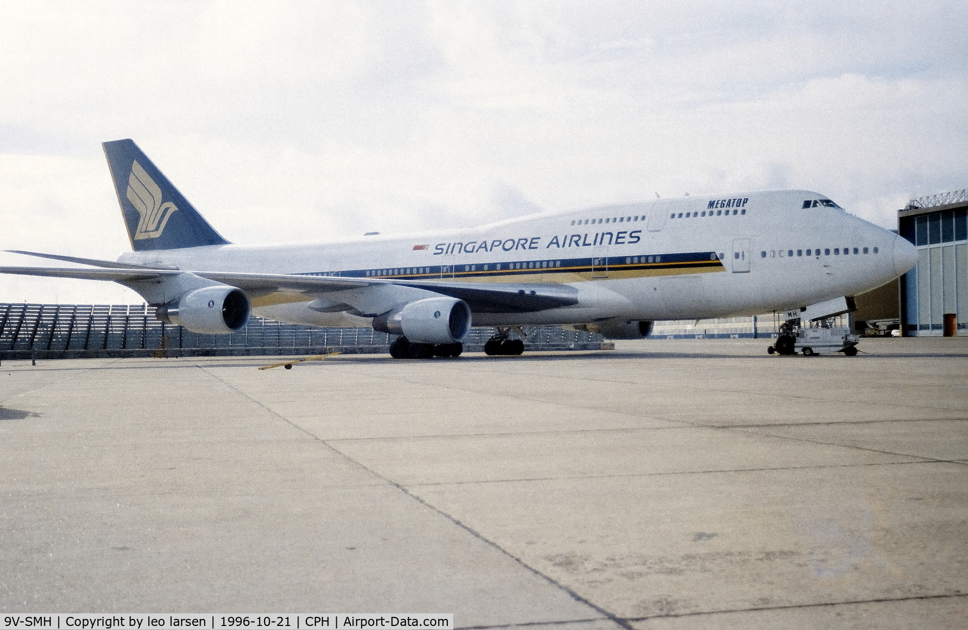 9V-SMH, 1991 Boeing 747-412 C/N 24227, Copenhagen 21.10.1996