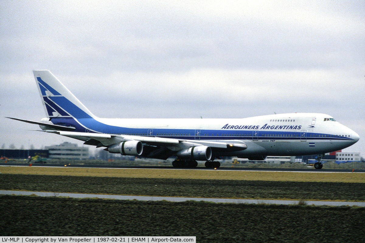 LV-MLP, 1979 Boeing 747-287B C/N 21726, Aerolineas Argentinas Boeing 747-287B landing at Schiphol airport, the Netherlands, 1987