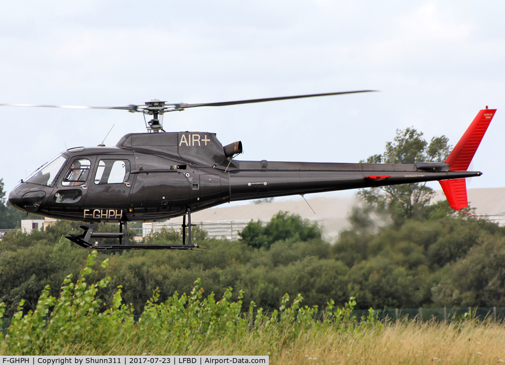 F-GHPH, Eurocopter AS-350B-2 Ecureuil Ecureuil C/N 2365, Arriving from flight