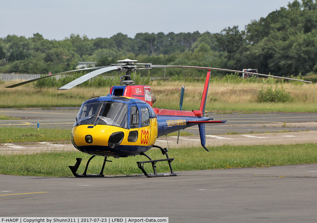F-HAOP, Aerospatiale AS-350B-2 Ecureuil C/N 2557, Parked at the General Aviation area with additional 'Sapeur Pompiers / C33' titles