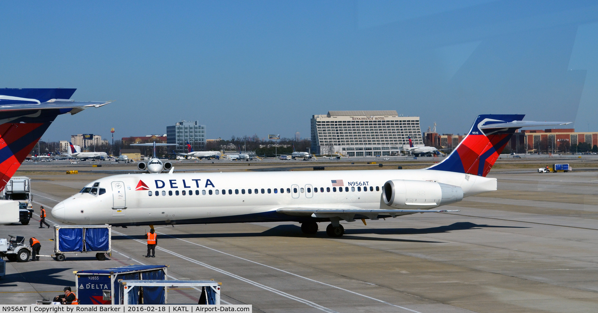 N956AT, 2000 Boeing 717-200 C/N 55018, Arrival at gate Atlanta