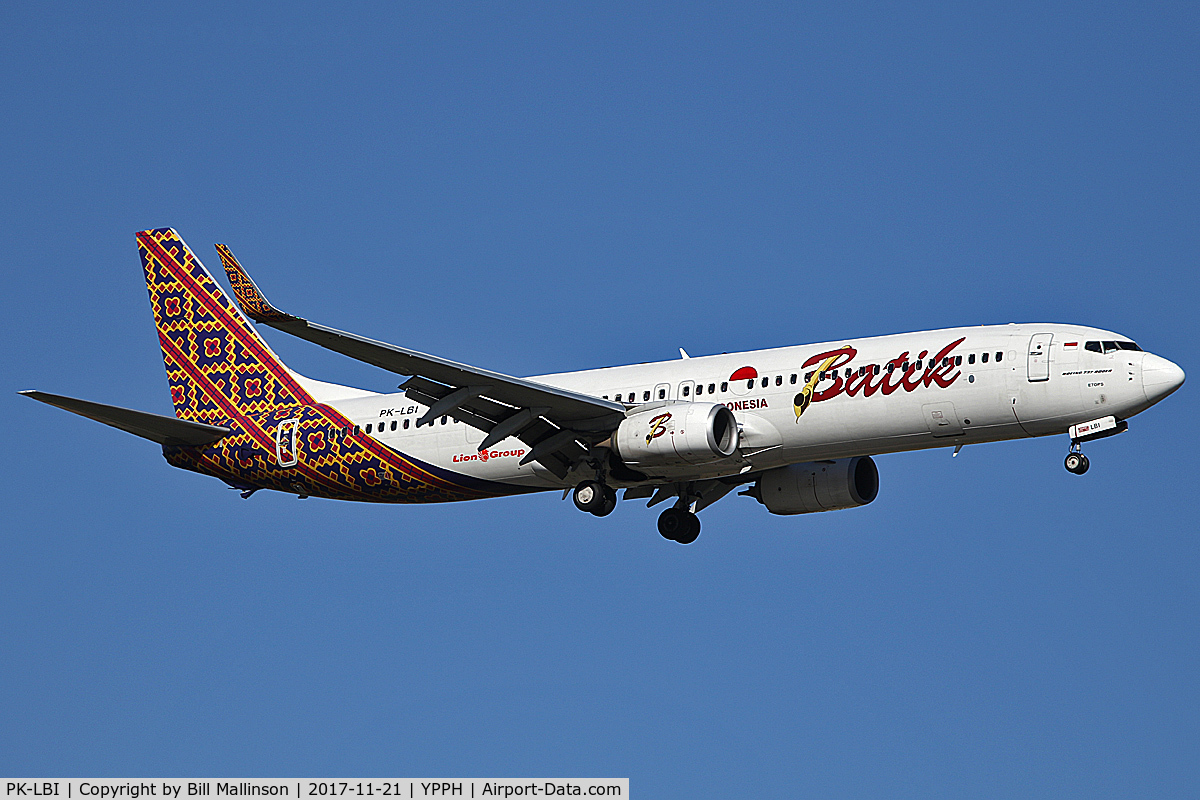 PK-LBI, 2013 Boeing 737-9GP/ER C/N 38743, FINALS TO 21