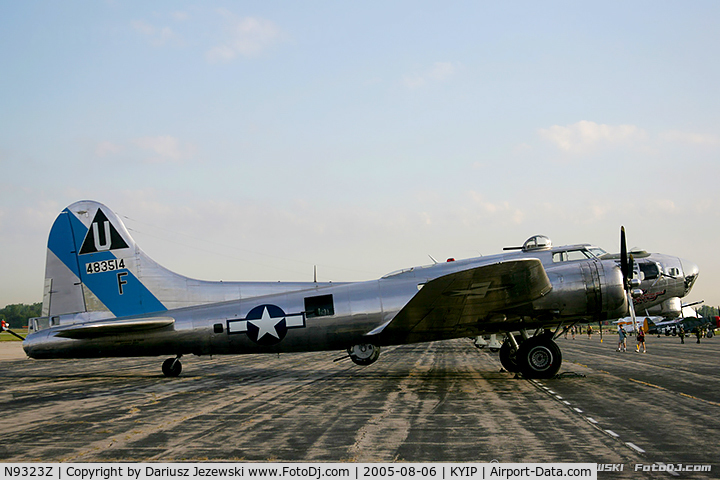 N9323Z, 1944 Boeing B-17G-85-DL Flying Fortress C/N 32155, Boeing B-17G Flying Fortress 