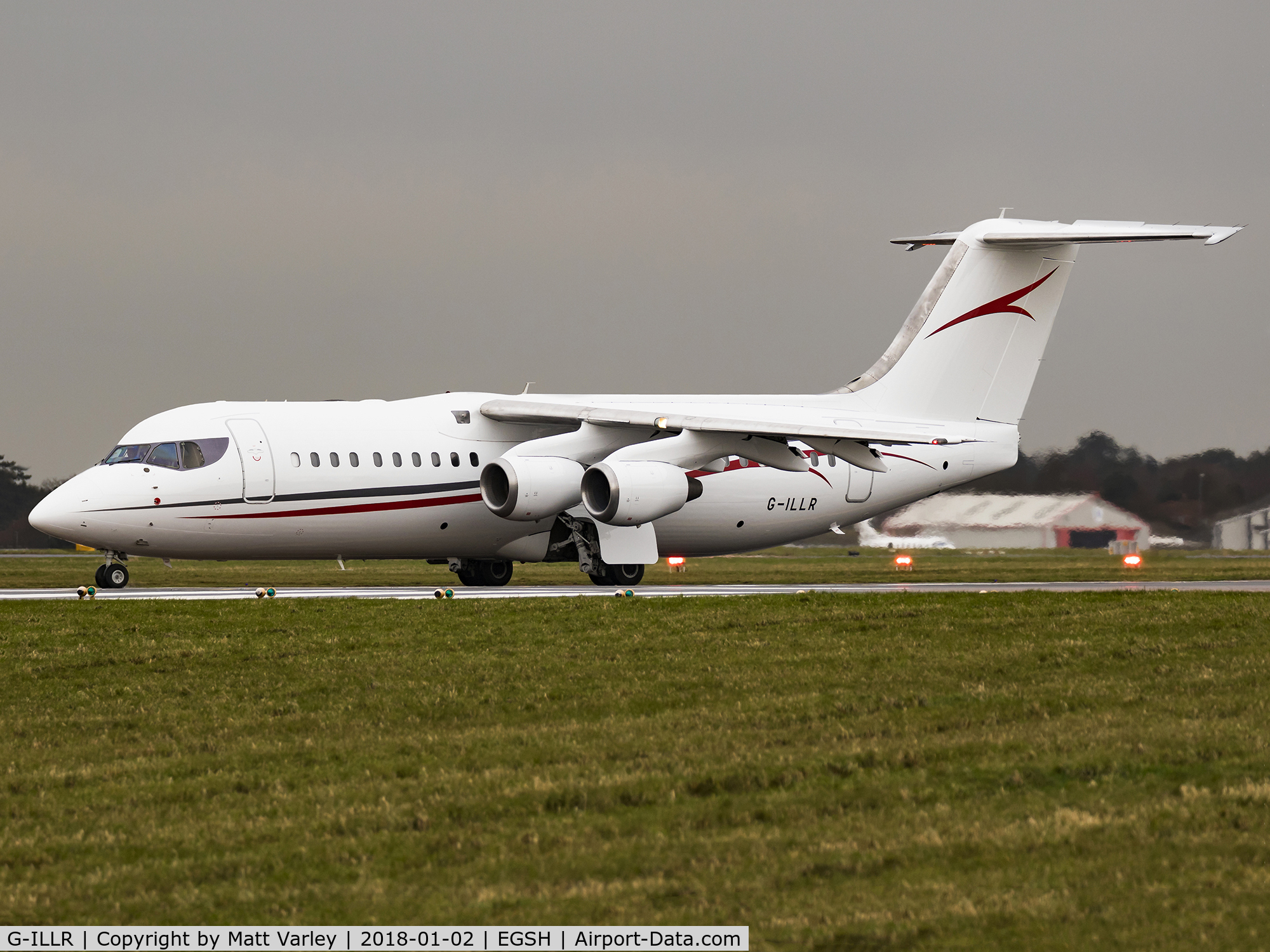 G-ILLR, 2000 British Aerospace Avro 146-RJ100 C/N E3379, Departing Norwich