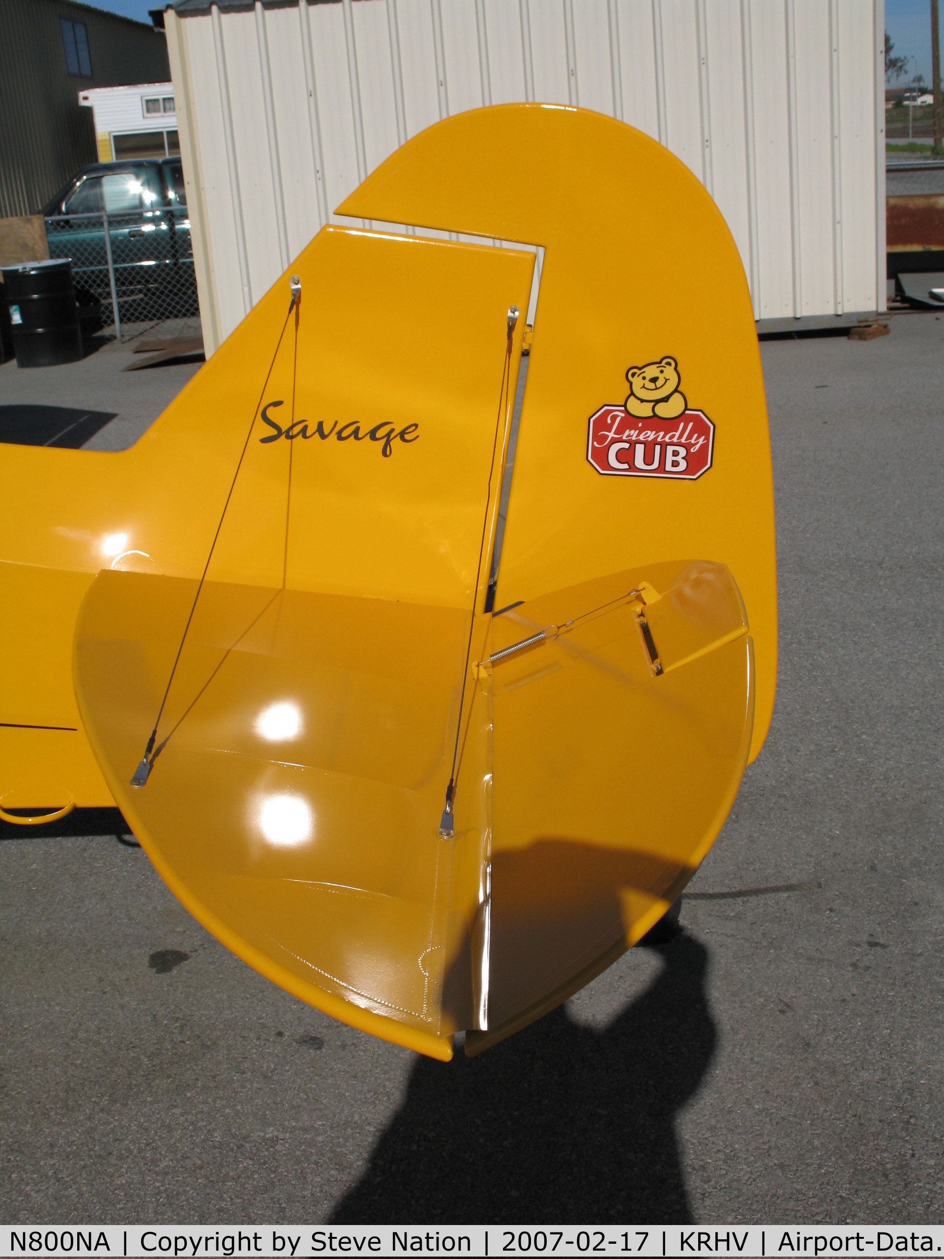 N800NA, 2004 Zlin Savage Classic C/N 0063, Close-up tail with 
