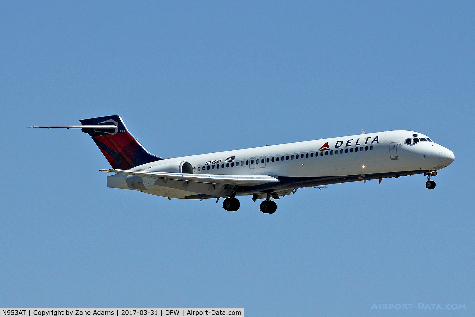 N953AT, 2000 Boeing 717-200 C/N 55015, Arriving at DFW Airport