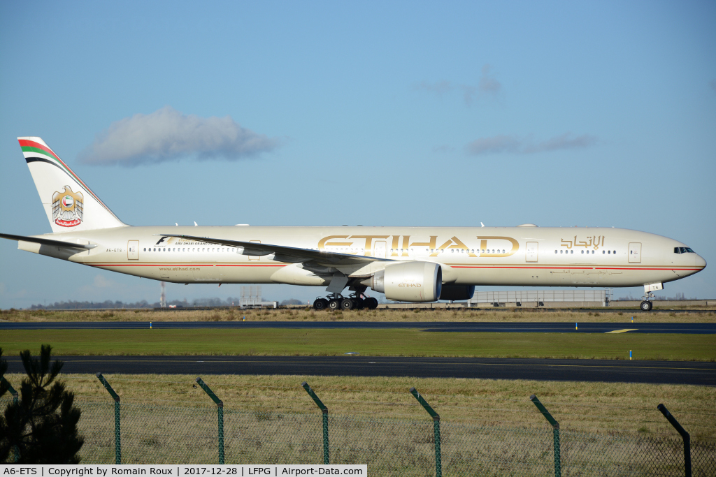 A6-ETS, 2014 Boeing 777-3FX/ER C/N 44548, Taxiing
