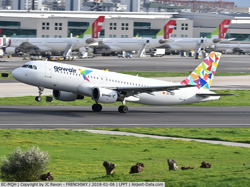 EC-MQH, 2000 Airbus A320-214 C/N 1296, Gowair Vaction Airlines TO3435 take off runway 03 to Paris Orly