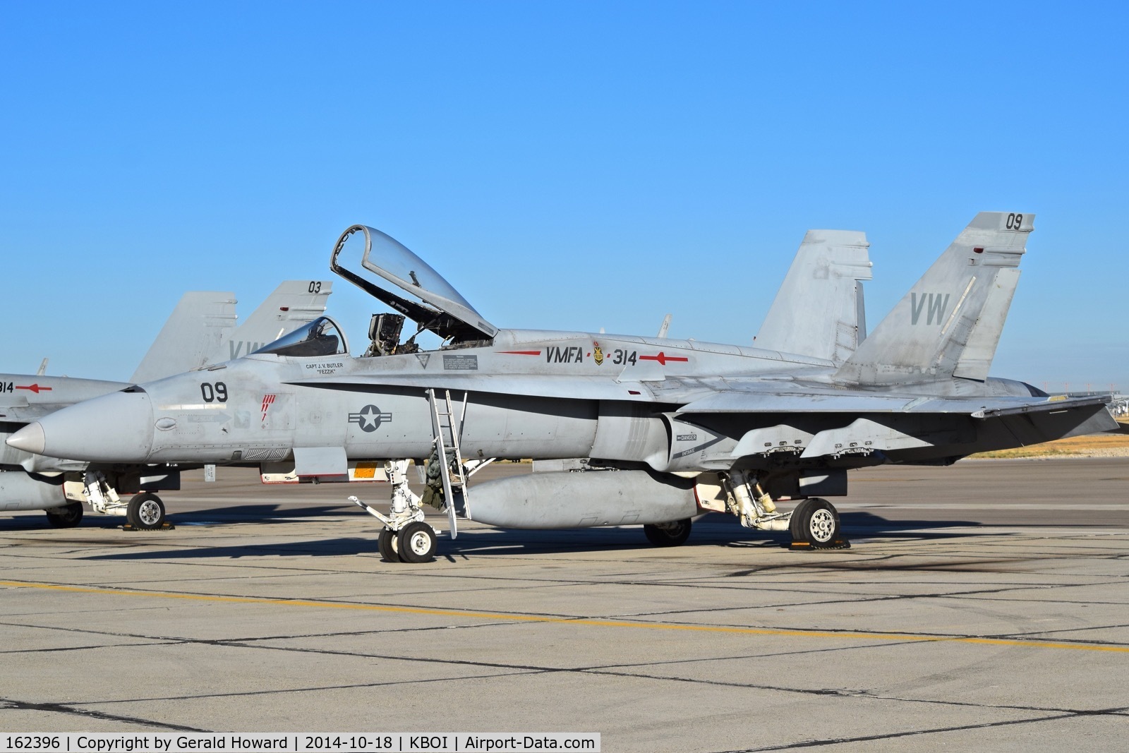 162396, McDonnell Douglas F/A-18A Hornet C/N 0220, Parked on the south GA ramp.  VMFA-314 