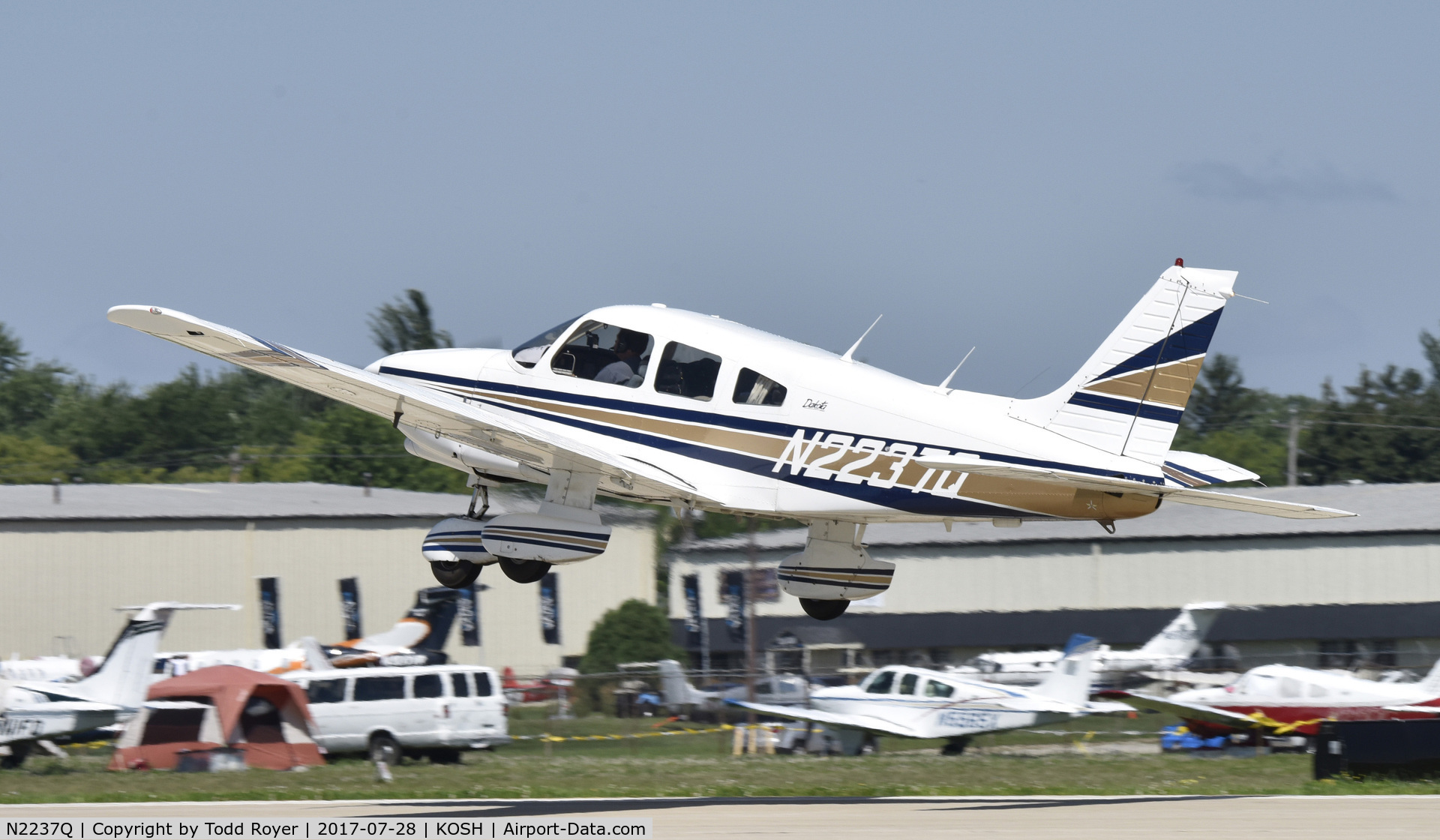 N2237Q, 1979 Piper PA-28-236 Dakota C/N 28-7911107, Airventure 2017